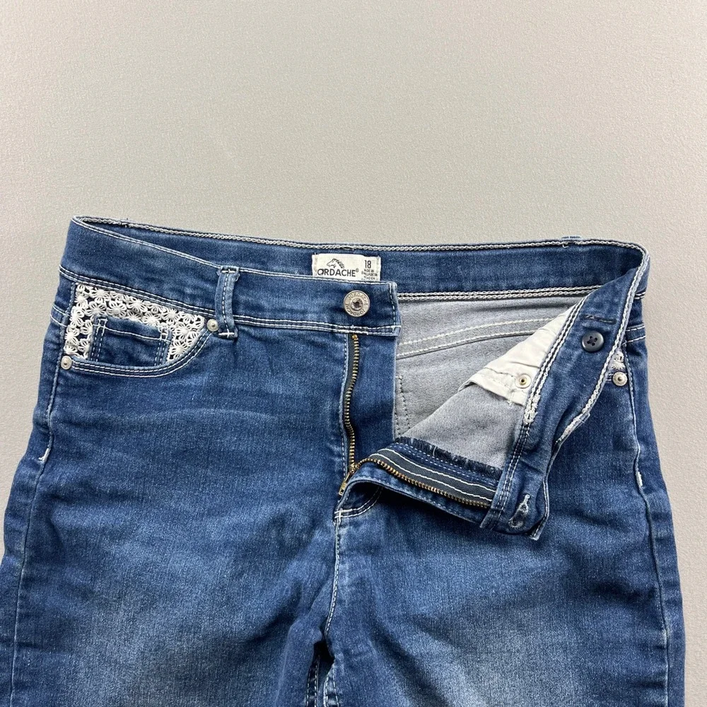 Jordache Shorts Girls 18 Blue Denim Cotton Stretch Boho Lace Trim Medium Wash